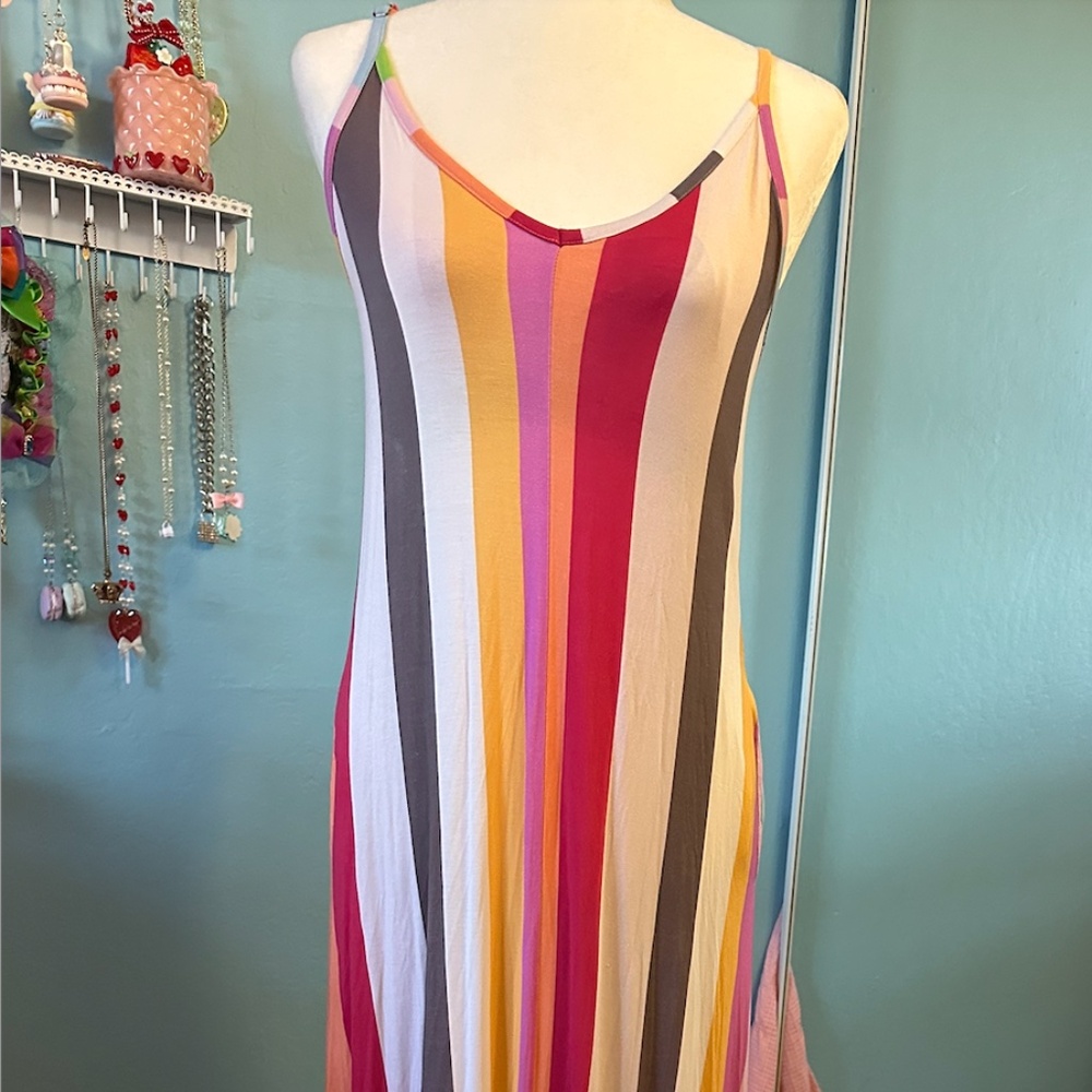 SKiVYS Femme Malibu Goddess Maxi Dress Sz S Colorful